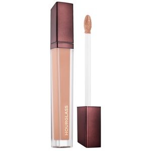 Hourglass concealer - Beech 6